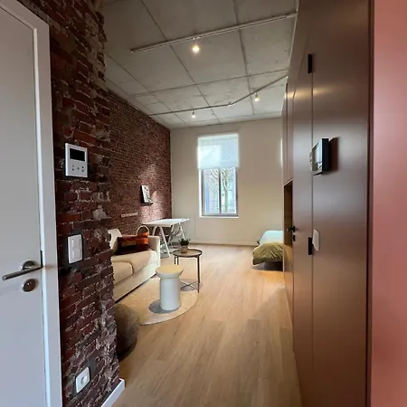 Apartment Modern In With Parking