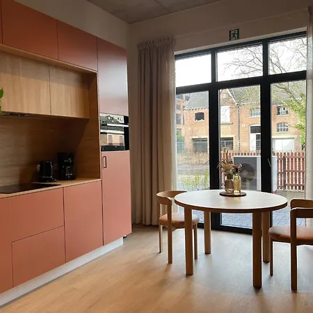 Modern In With Parking Bree