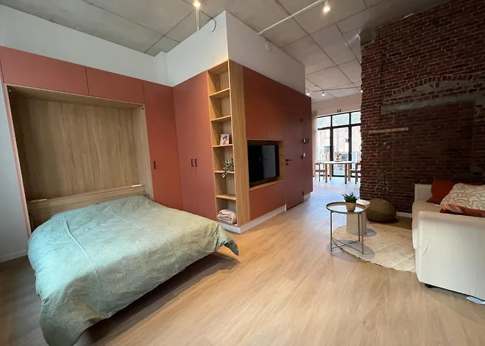 Apartment Modern In With Parking