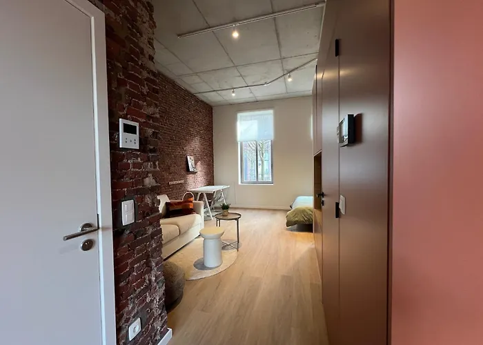 Apartment Modern In With Parking