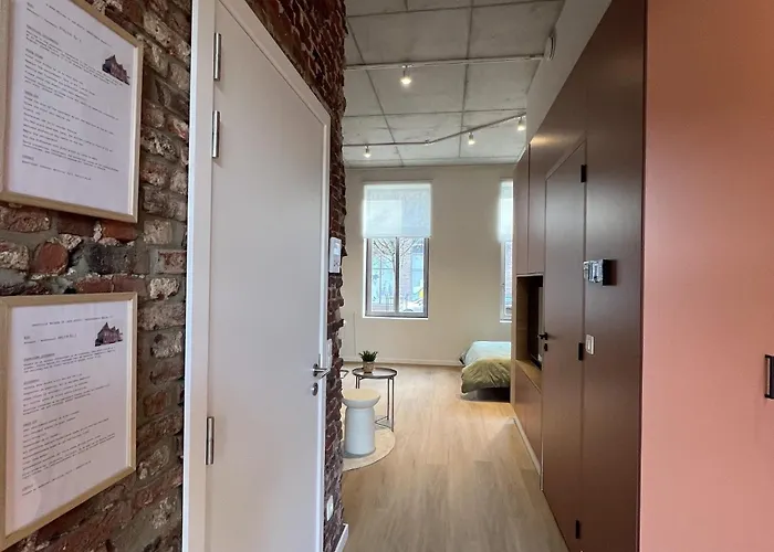 Modern In With Parking Apartment Bree