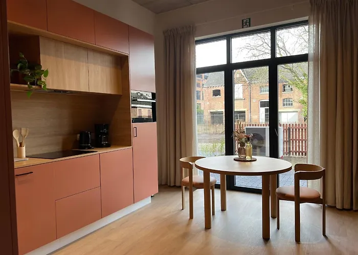 Modern In With Parking Bree